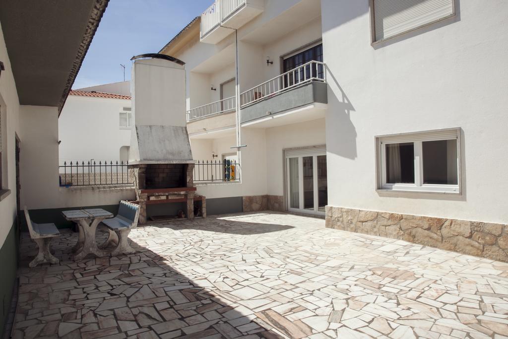 Mare Cheia Apartment Peniche Exterior photo